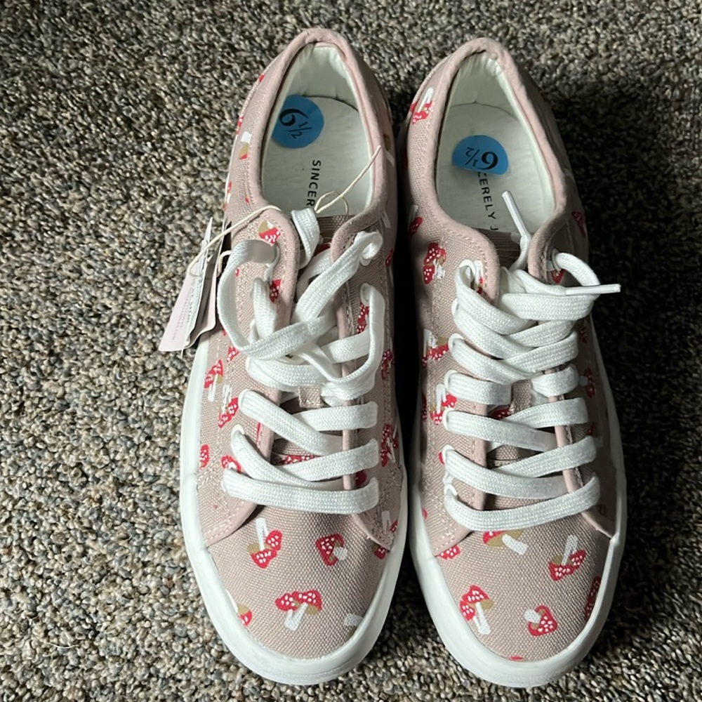Sneakers